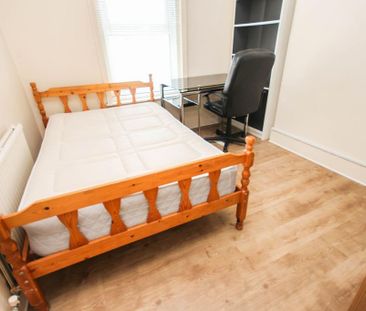5 bedroom property to rent - Photo 2