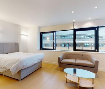 Studio to rent - Photo 4