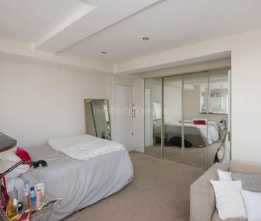 Studio flat to rent in Sloane Avenue Mansions, Sloane Avenue, Chels... - Photo 5