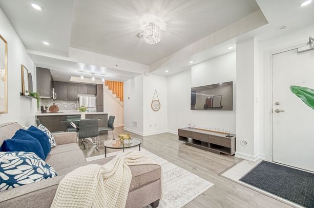 For Lease - 1555 Kingston Road Unit# 504, Pickering, Ontario - Photo 1