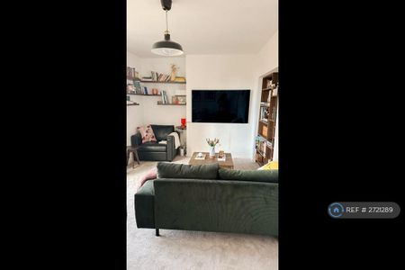 3 bedroom maisonette to rent - Photo 3