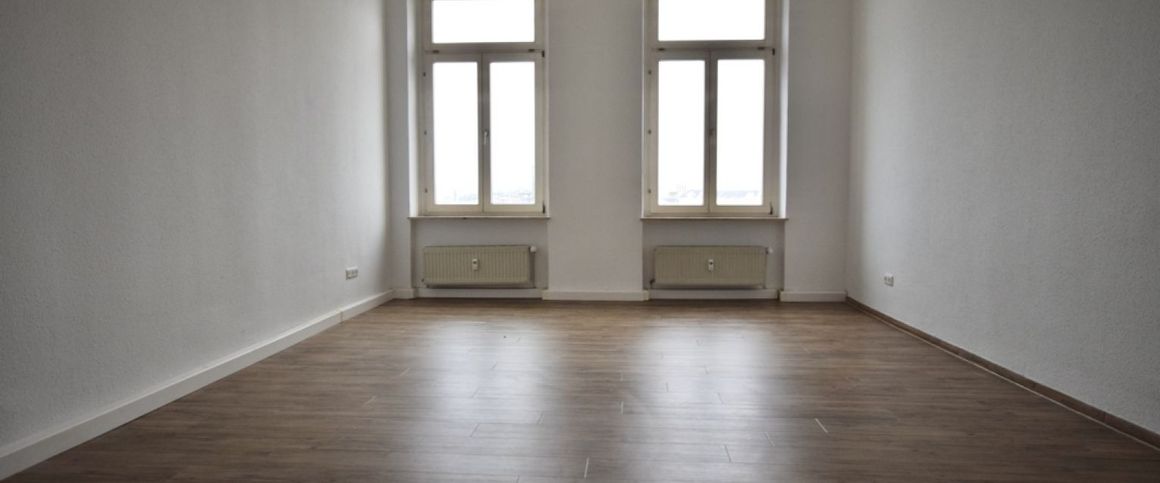Eindrucksvoll • Stilecht • 3-Zimmer • Bad mit Wanne & Dusche • große alte Türen • Anschauen lohnt! - Photo 1
