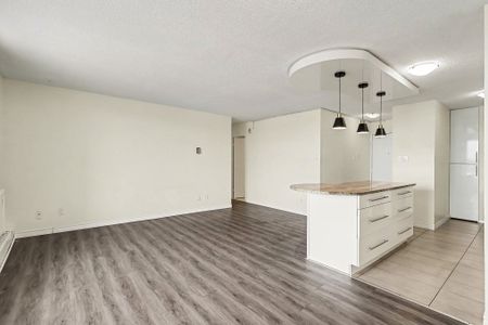 For Lease - 1785 Frobisher Drive Unit# 1107, Alta Vista and Area, Ontario - Photo 3