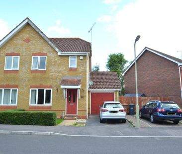 3 bedroom semi-detached house to rent - Photo 2