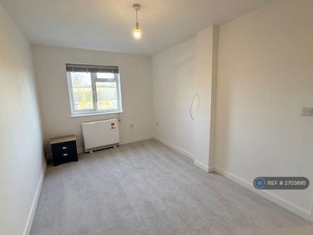 1 bedroom flat to rent - Photo 2
