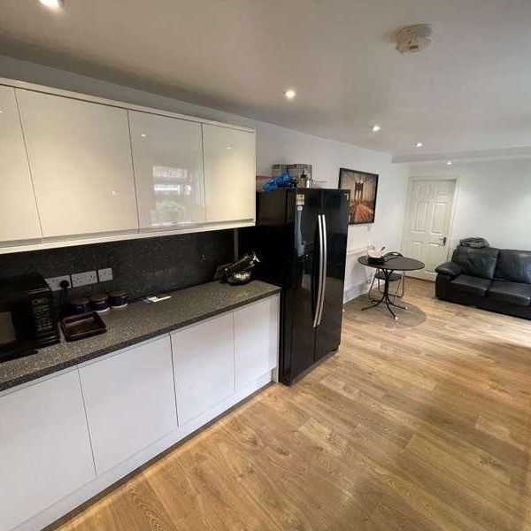 Rm, Church Walk, Peterborough, PE1 - Photo 1