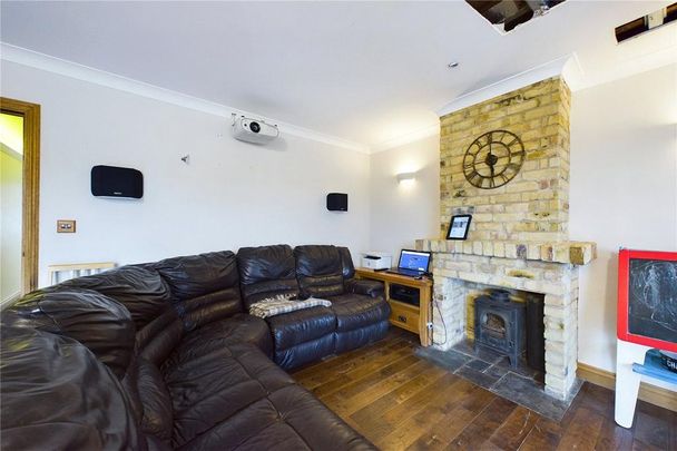 3 bedroom detached house to rent - Photo 1