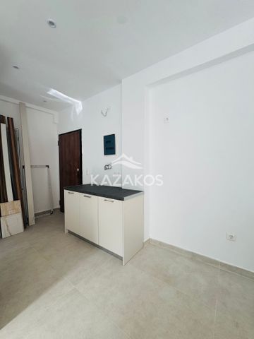 Ενοικίαση κατοικίας, 30 τ.μ., Ζωγράφου, 550 € - Photo 2