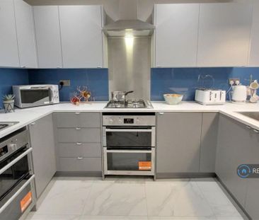 1 bedroom in a house share to rent - Photo 6