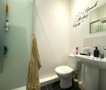 2 bedroom apartment to rent - Photo 5