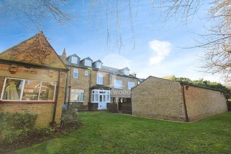 Myddleton Road, Uxbridge, UB8 - Photo 2