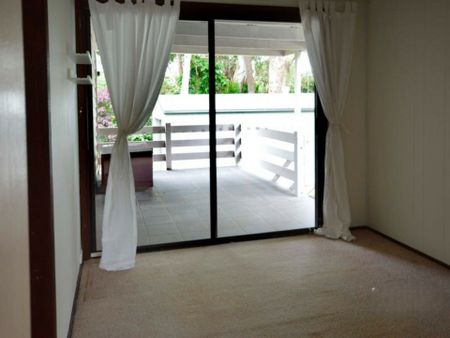 Warm and Cosy Home - Photo 3