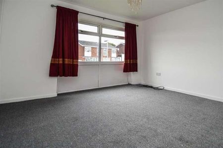 Pennine Road, Bromsgrove, Worcestershire, B61 - Photo 4