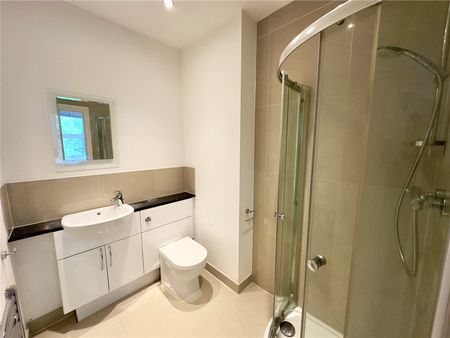 Finchley Road, London, NW3 6BP - Photo 4