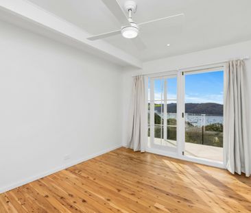 Stunning Views, Stunning Home - Photo 4