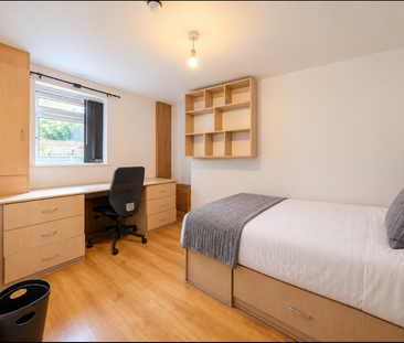 7 bedroom student house - Photo 2