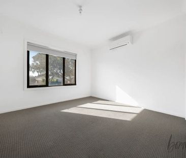 1/31 Moor Park Drive, Craigieburn VIC 3064 - Photo 4