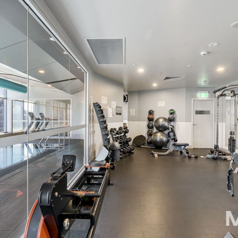 207/300 Swanston Street, Melbourne - Photo 1