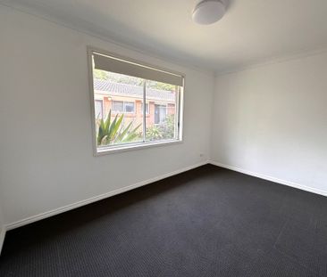 Two Bedroom Villa - Central Location! - Photo 3