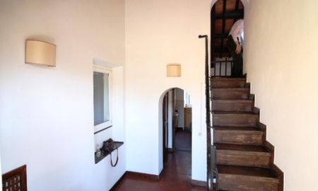 Attic-Trastevere: Panoramic 1 Bedroom, living room, bedroom, little study, large charming private terrace. Bright, silent, air conditioning. Ref 1122 - Photo 2