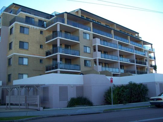 Stunning Fully Furnished 3-Bedroom Unit with Ocean Views - the Entrance North - Photo 1