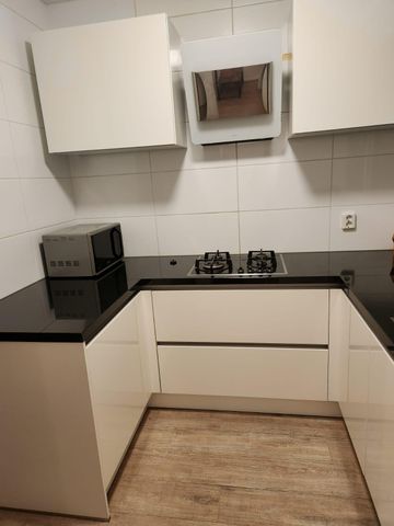 Te huur: Appartement Nicolaas Anslijnstraat in Amsterdam - Photo 3