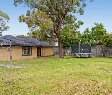 56 Bayswater Rd, Croydon VIC 3136 - House For Rent | Domain - Photo 4