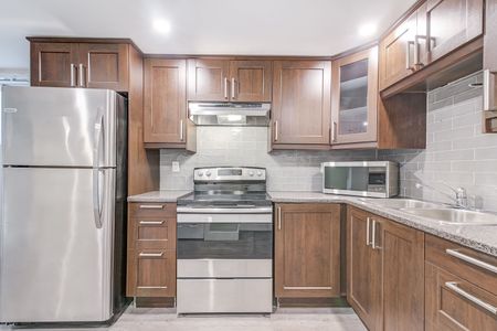 For Lease - 672 Castleguard Crescent Unit# 2, Burlington, Ontario - Photo 4