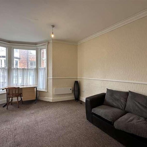 Eastborough, Scarborough, YO11 - Photo 1