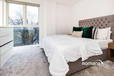 St. Ives Road, Maidenhead, Berkshire, SL6 - Photo 4