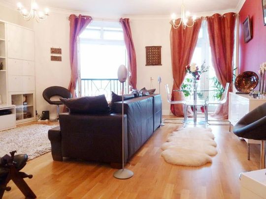 Queen Alexandras Way, Epsom, Surrey, KT19 7DW - Photo 1