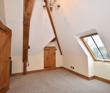 4 bedroom barn to rent - Photo 1