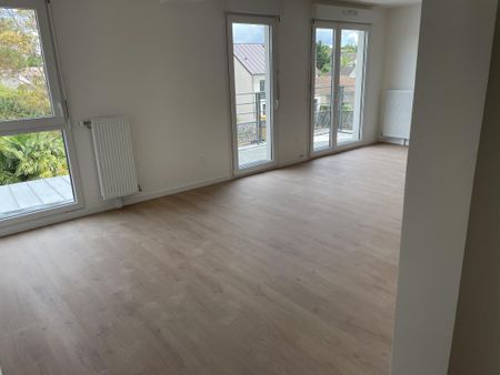 Location Appartement 2 pièces 62m² VERNEUIL SUR SEINE 78480 - Photo 2