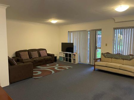 Castle Hill - Photo 3