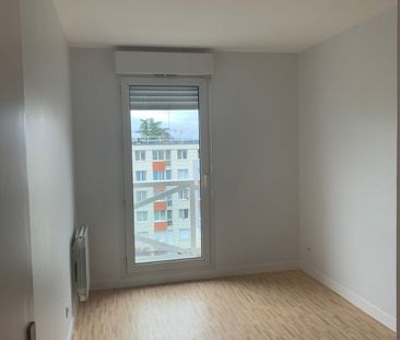 Location Appartement 3 pièces 71m² ORLEANS 45100 - Photo 3