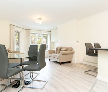 The Ailesbury, Donnybrook Castle, Donnybrook, Dublin 4, D04 HY07 - Photo 2