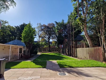 Room in a Shared House, Hamstead Road, B20 - Photo 5