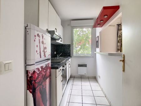 Apartment - Photo 2