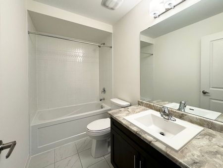 For Lease - 81 Sagewood Avenue, Barrie, Ontario - Photo 2