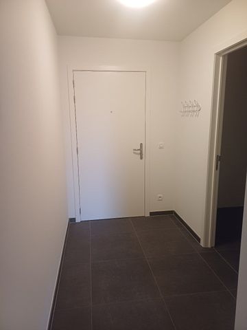 Instapklaar gelijkvloers appartement in Peer centrum met ruim terras + tuintje. - Foto 2