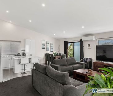 Modern Home in quiet location - Photo 1