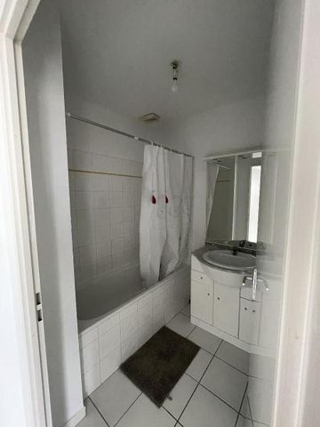 Location Appartement 2 pièces 38m² ALBI 81000 - Photo 5