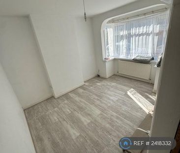 2 bedroom maisonette to rent - Photo 1