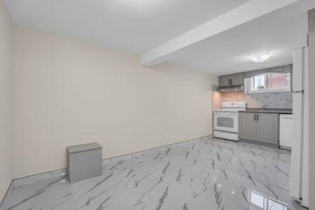 For Lease - 10 Golfwood Heights Unit# Lower, Toronto, Ontario - Photo 2