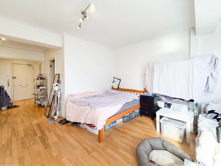 Euston Road, NW1, London - Photo 2