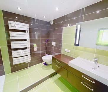 Location Appartement 3 pièces 65m² LA TOUR 74250 - Photo 5