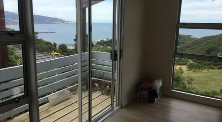 Great sea view, sunny, private, nice suburb - Photo 3