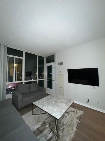 For Lease - 220 Burnhamthorpe Road Unit# 2408, Mississauga, Ontario - Photo 2