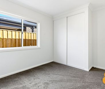Comfortable Living in Mickleham - Photo 3