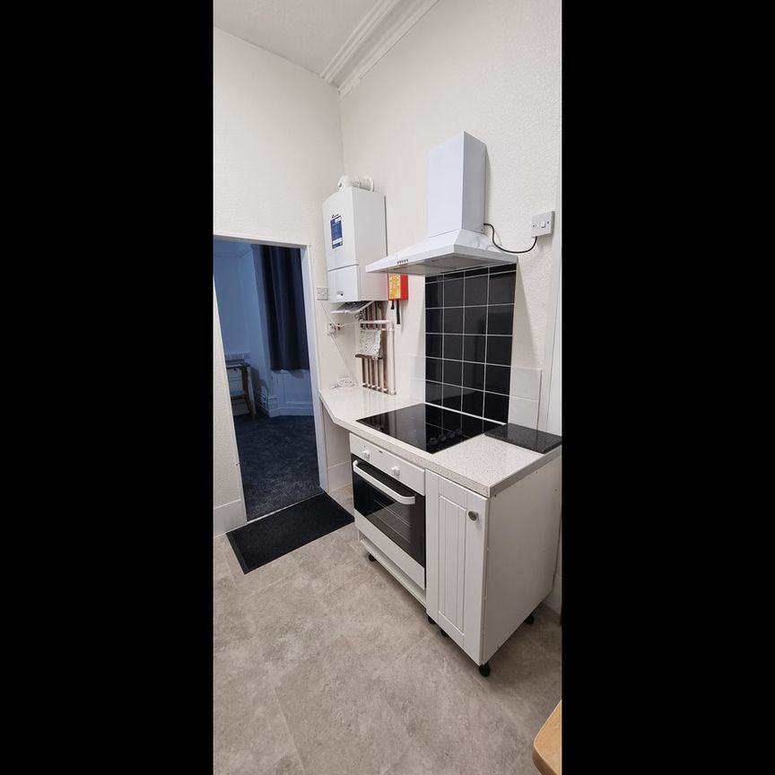 1 Bed Flat, Saxby Street, LE2 - Photo 1